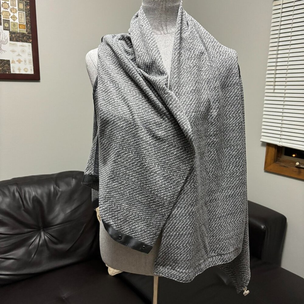 lululemon Vinyasa Scarf